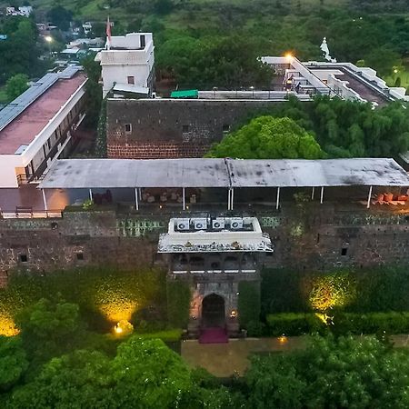 Fort Jadhavgadh -A Gadh Heritage Hotel Sasvad Esterno foto