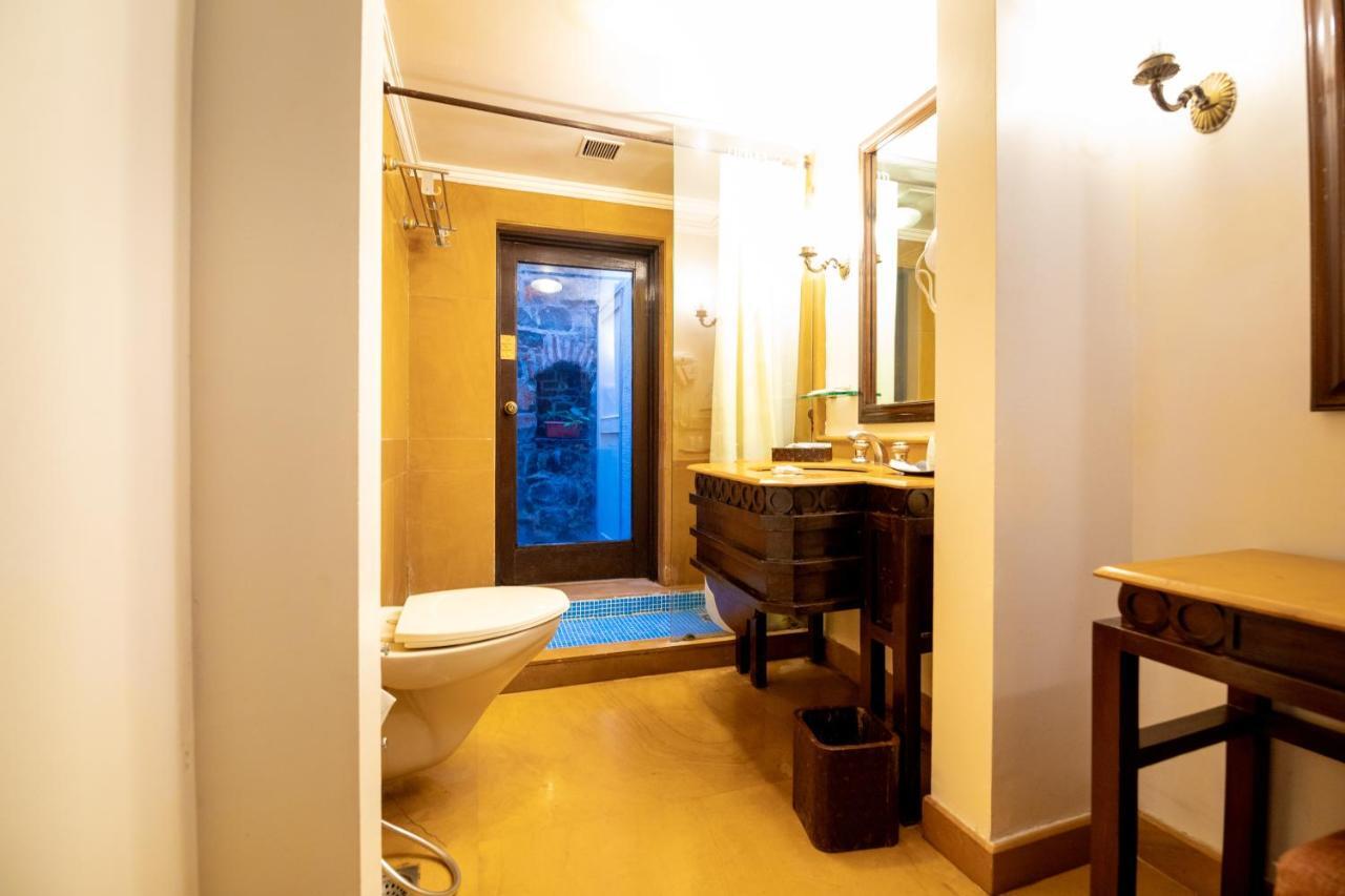 Fort Jadhavgadh -A Gadh Heritage Hotel Sasvad Esterno foto