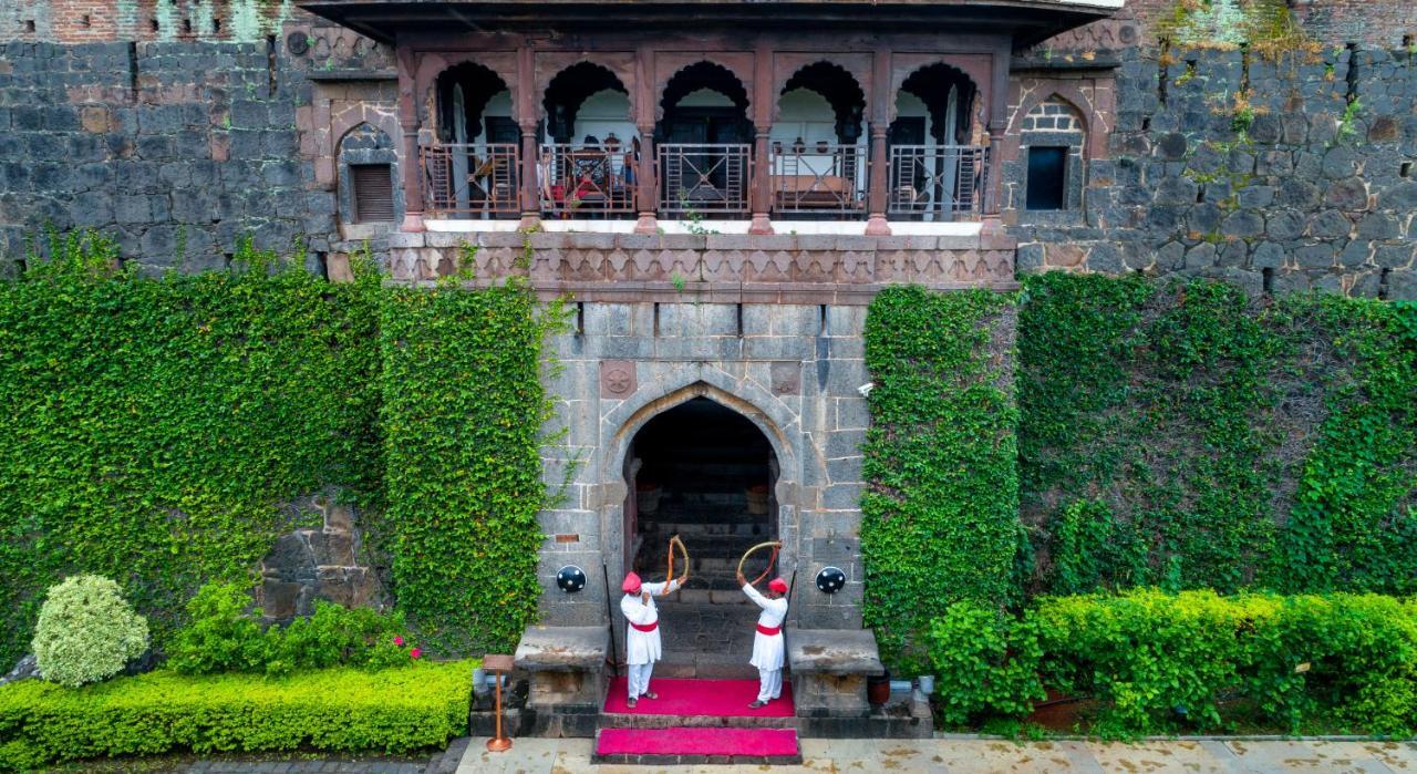 Fort Jadhavgadh -A Gadh Heritage Hotel Sasvad Esterno foto